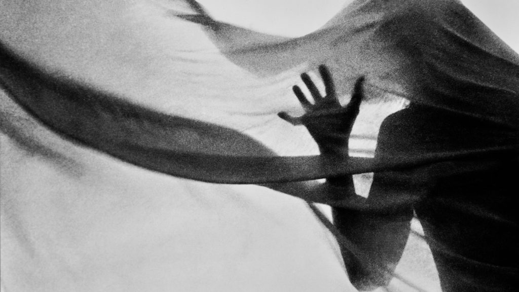 Descubra el surrealismo en ISSS Surrealismos Bogotá 2025. Un congreso internacional que promueve el estudio y la expresión artística del surrealismo.